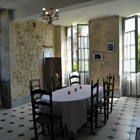 Holiday home La Maison Des Coteaux *